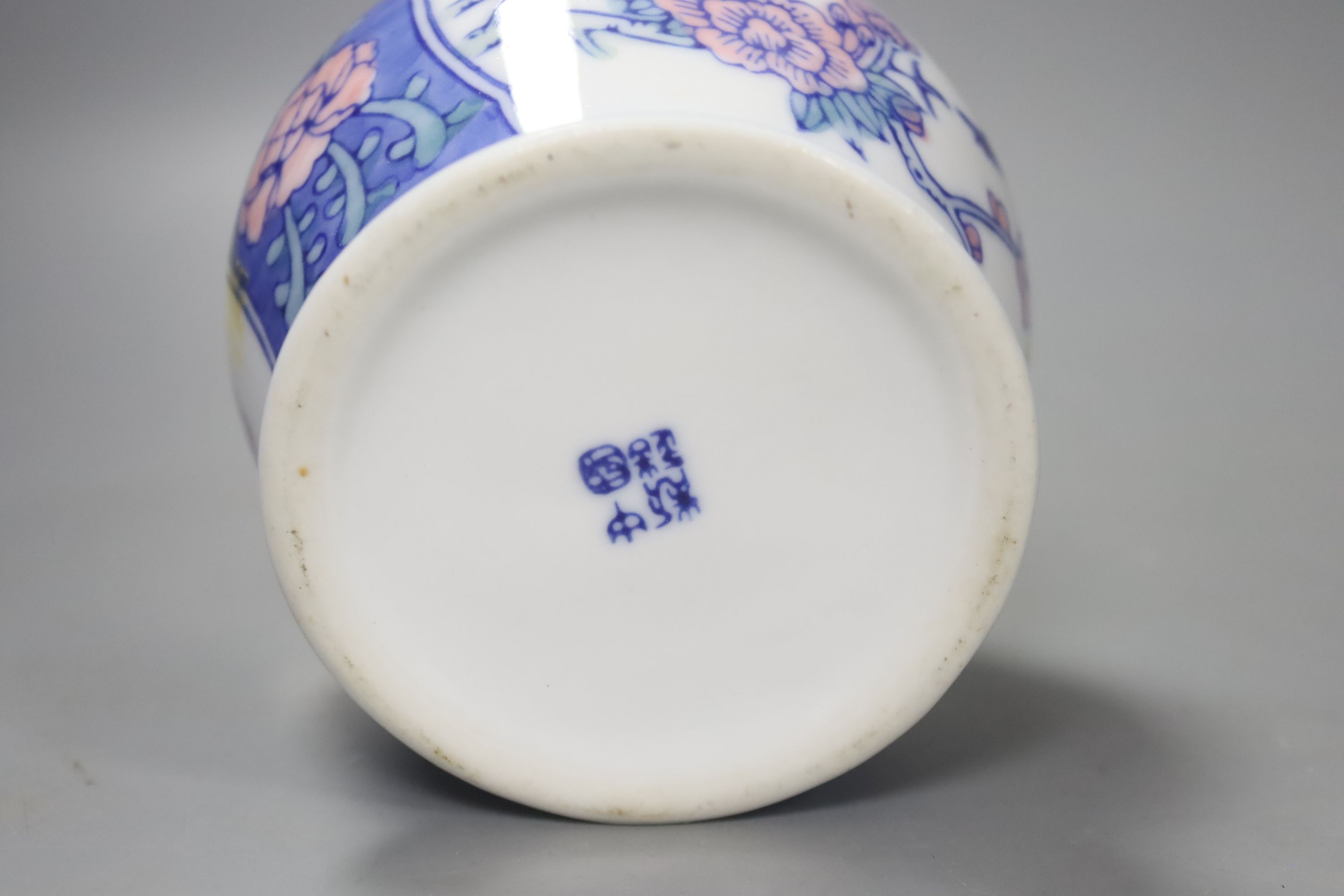 Two pairs of Chinese jars, one pair with covers, two other jars and a blue and white vase and cover, height 26cm